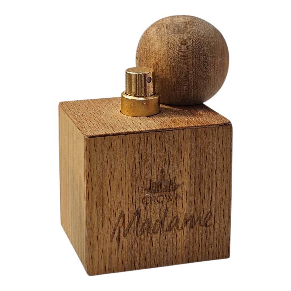 ۲۰۲۶۰۷۲۶_۲۱۵۱۱۵-optimized ادکلن مادام کرون استار CROWN Star حجم 50 میلیلیتر | عطر خاص با بدنه کاملاً چوبی - تصویر 1