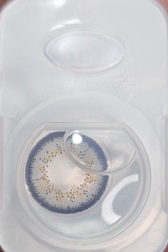 لنز رنگی چشم بیوتی رنگ طوسی شماره ۰۴ Beauty HC310 - Image 2
